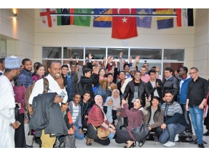 Uluslararası Öğrenciler Yemekte Buluştu