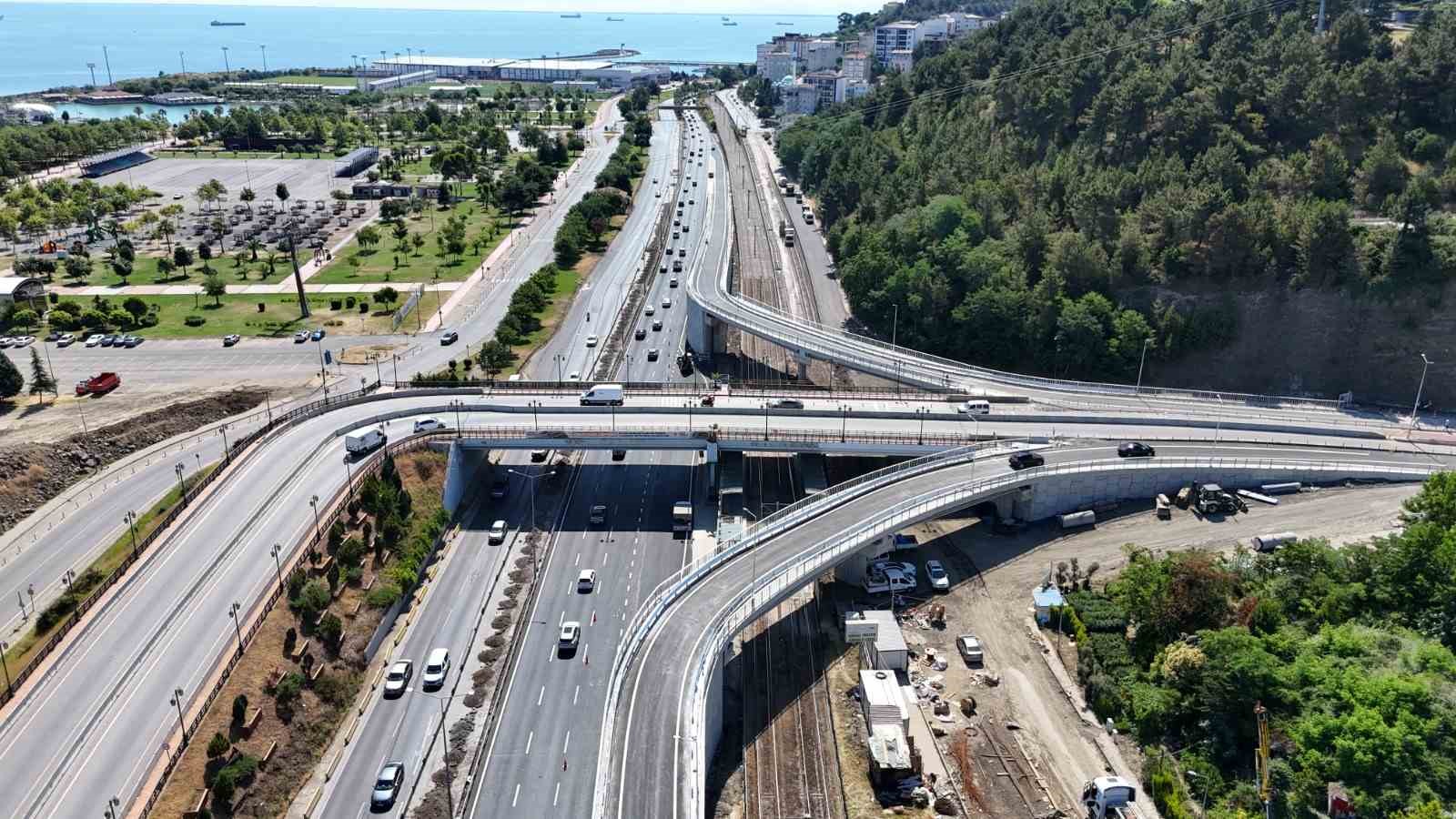 samsun-da-iki-onemli-baglanti-yolu-trafige-acildi