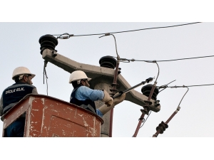 Dicle Elektrik, Yatırımlarıyla Ana Hat Arızalarını En Aza İndirdi