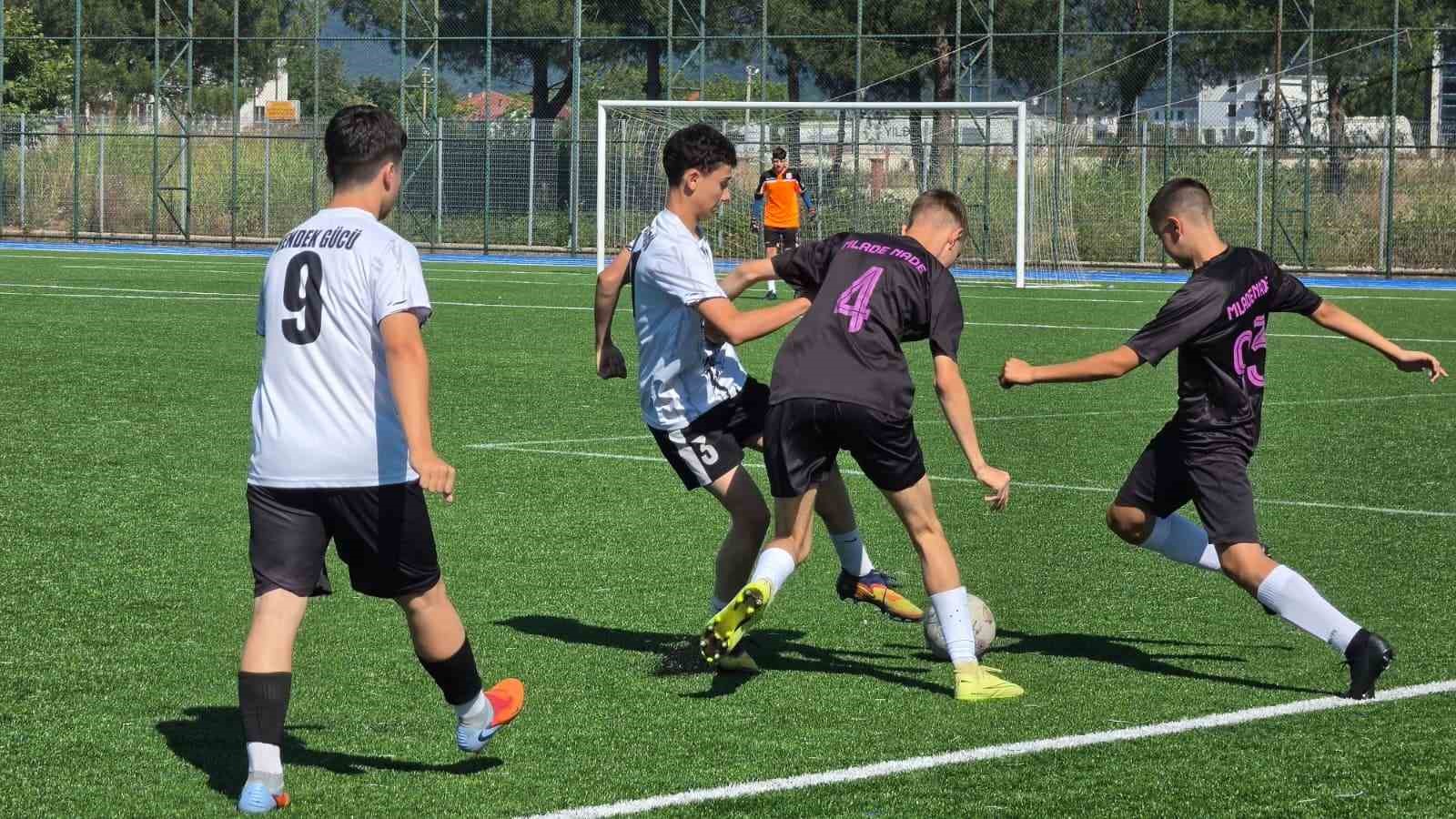 skor-degil-kardeslik-kazandi-bosnali-genc-yetenekler-sakarya-da-sevgiyle-karsilandi