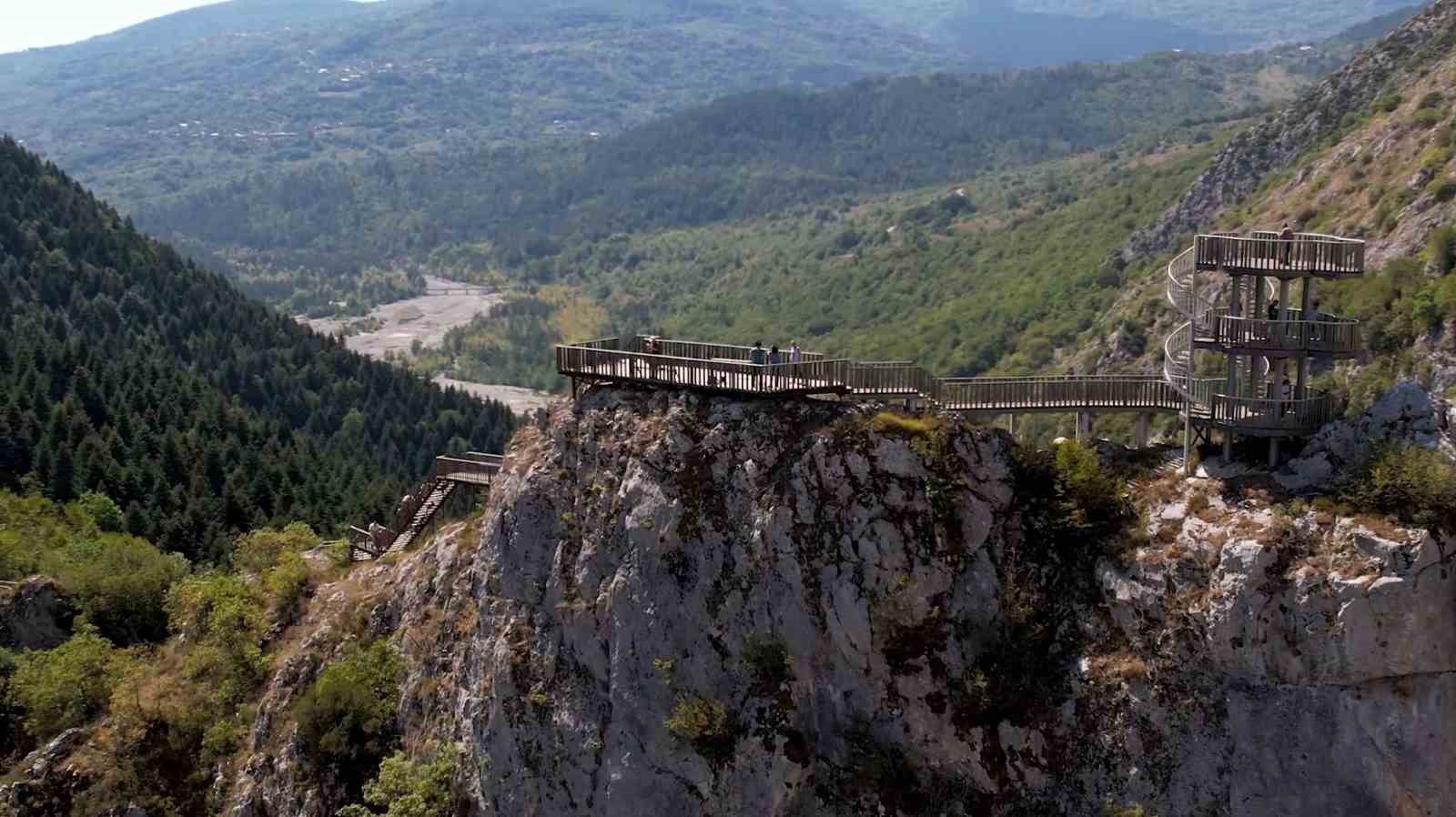valla-kanyonu-nun-turizm-potansiyelini-gelistirmek-icin-akademik-destek-2-yil-boyunca-arastirma-yapildi