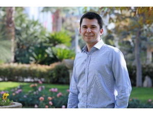 Dr. Karabaşoğlu: “Yerli Otomobil, Yerli Ve Yenilenebilir Enerji Kaynağı İle Çalışmalı”