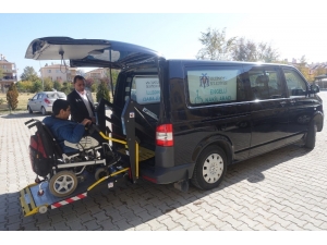 Erzincan Belediyesinden Engelli Ve Yaşlılara Servis Hizmeti