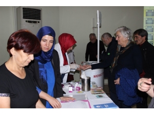 Diyabet Gününde Şeker Ölçümü, Tansiyon, Boy Ve Kilo Ölçümlerini Yaptırdılar