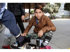 Tek Hayali Asker Olup Ülkesine Dönmek