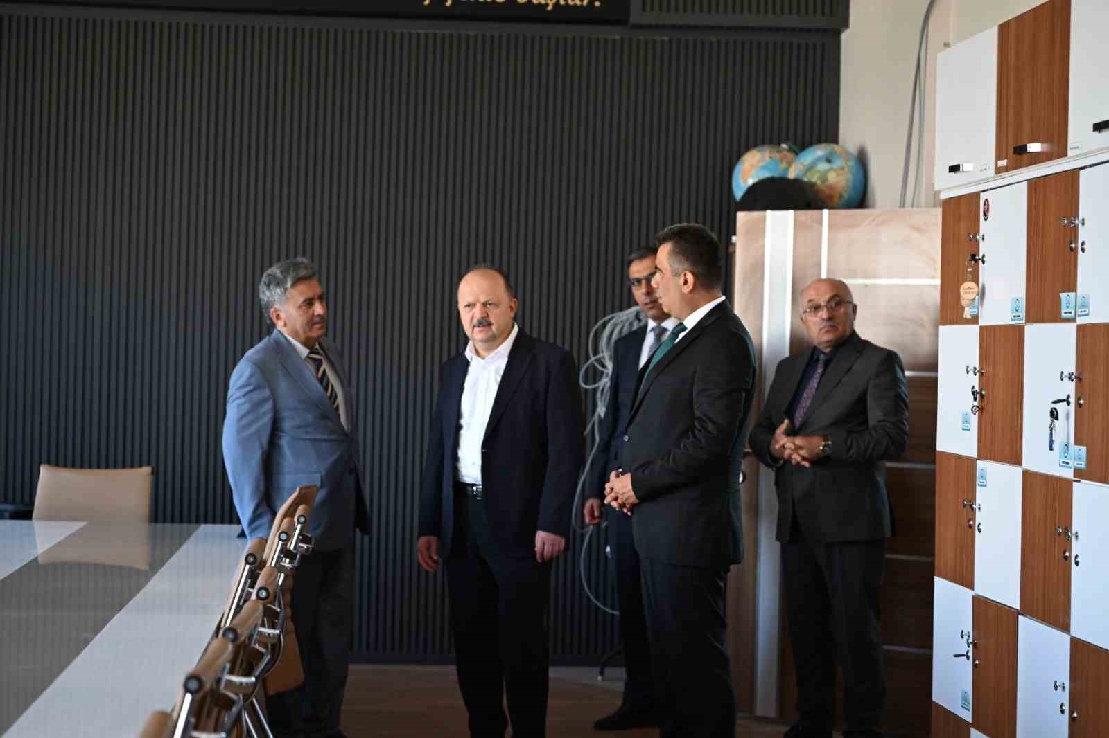 kastamonu-da-okullar-yeni-egitim-ogretim-yilina-hazirlaniyor