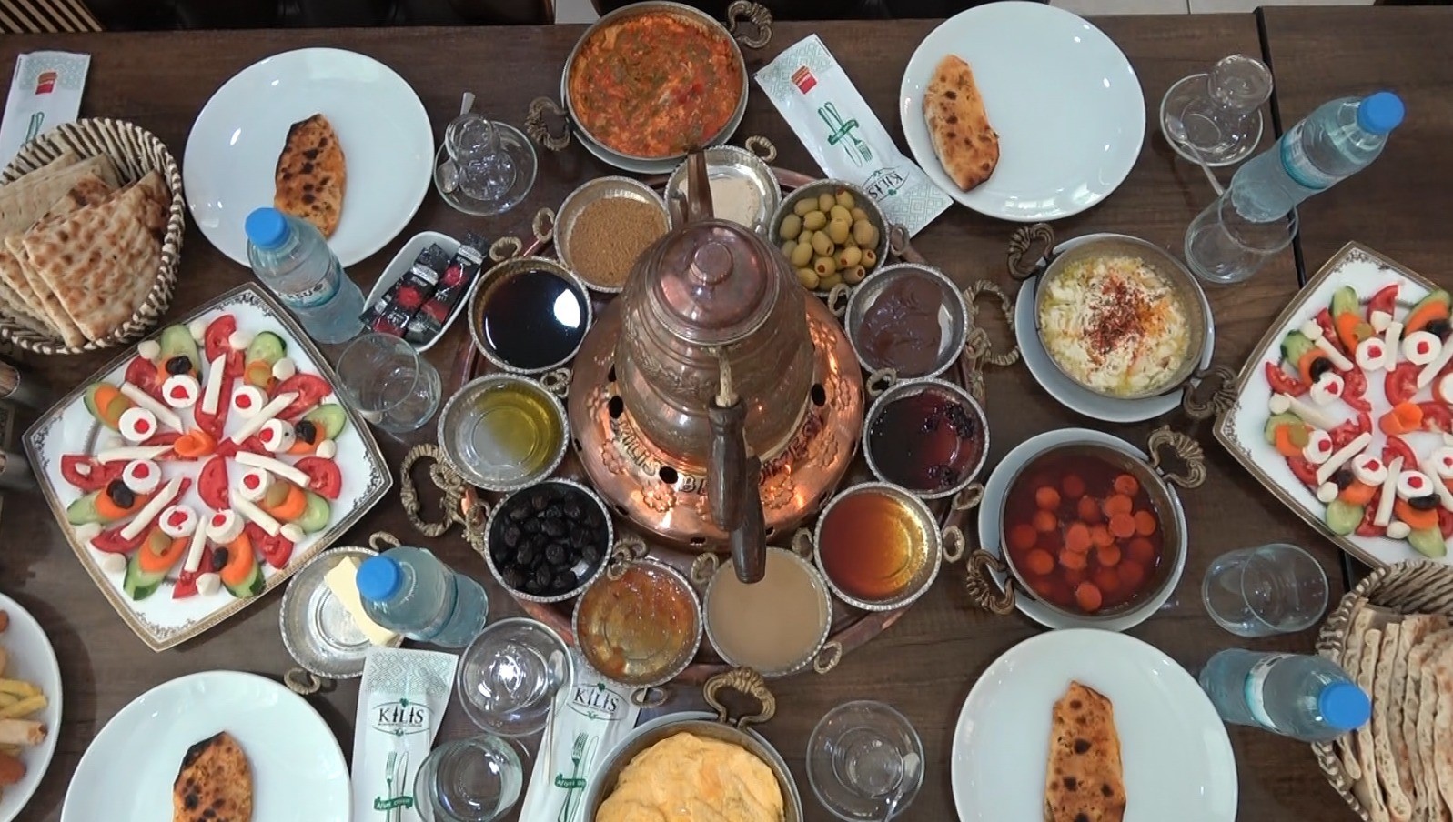 bodrum-da-kisi-basi-bin-500-tl-olan-kahvalti-fiyati-kilis-te-300-lira