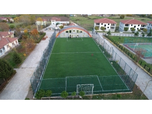 Başiskele Yeniköy Spor Tesisi Tamamlanıyor