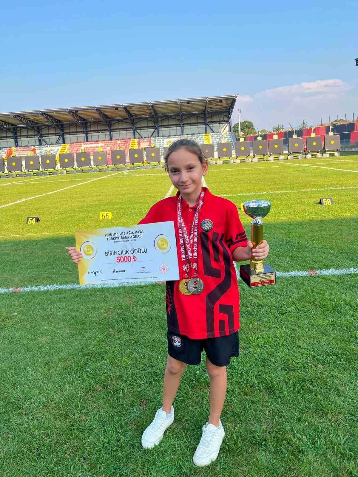 manavgatli-sporcular-turkiye-okculuk-sampiyonasi-nda-1-altin-1-gumus-madalya-kazandi