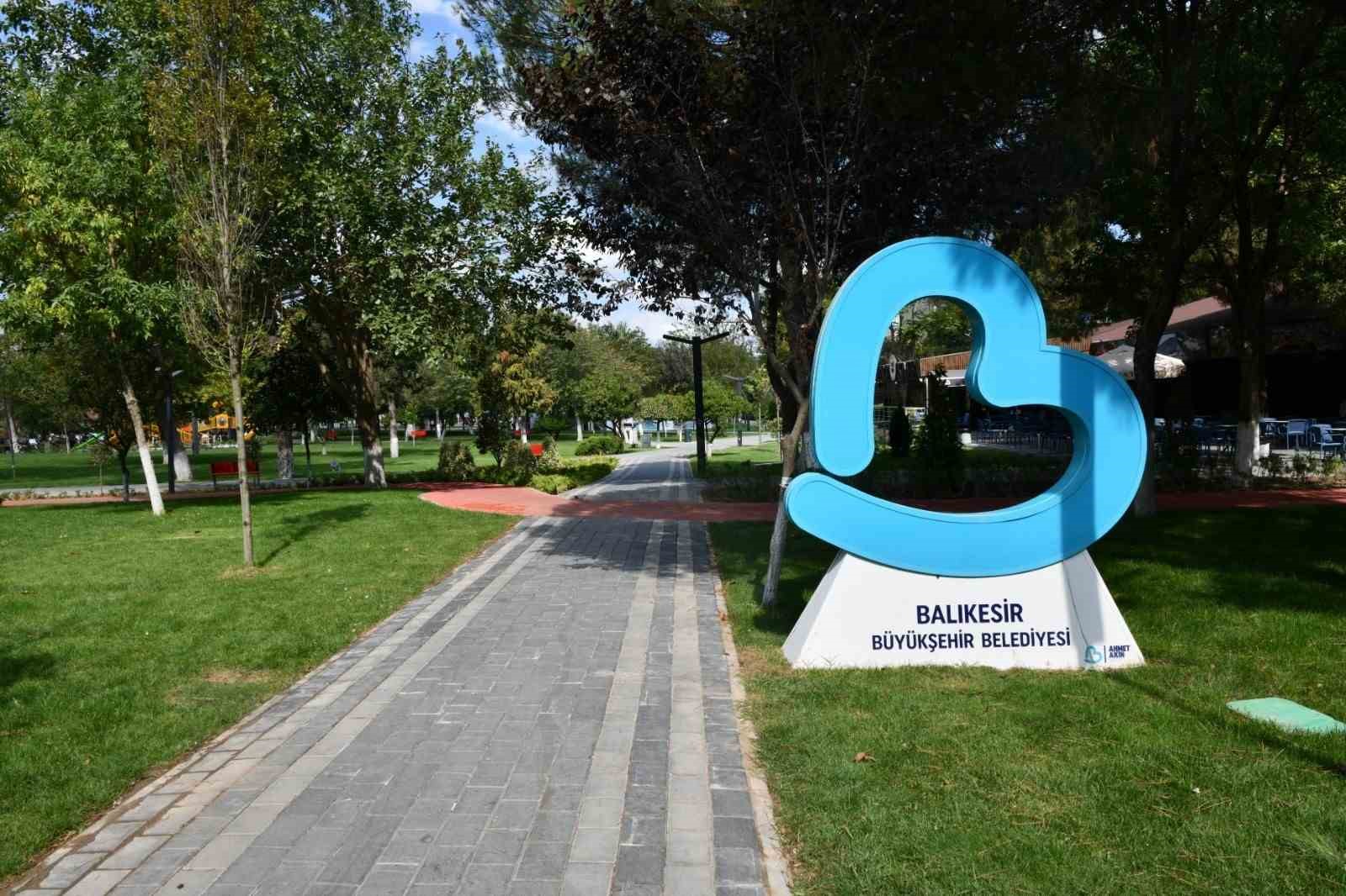 balikesir-buyuksehir-2-5-yilda-sehre-42-park-kazandirdi