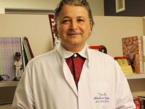 Yatmayı Kalkmayı Bilmiyoruz