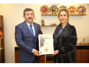 Ressam Demirtaş, Başkan Karabacak’ı Ziyaret Etti