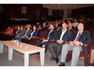 Prof. Dr. Şentürk: "Şarbon, Görüldüğü Bölgede 200 Yıl Kalabilir"