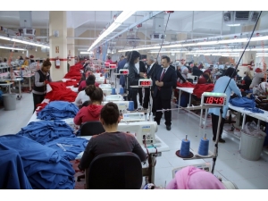 Birecik’teki Tekstil Fabrikası Kadın İstihdamına Katkı Sağlıyor