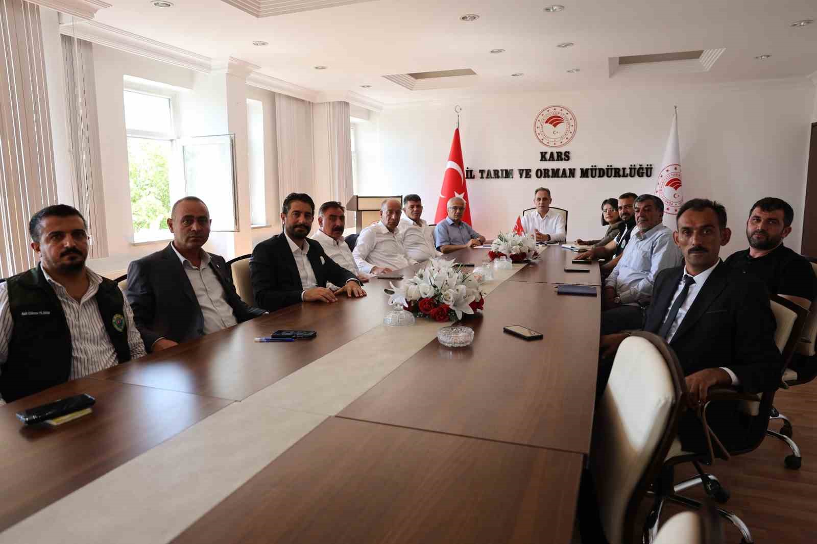 kars-ta-tarim-ve-hayvanciligin-gelecegi-masaya-yatirildi