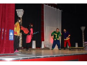 Çocukların Tiyatro Keyfi