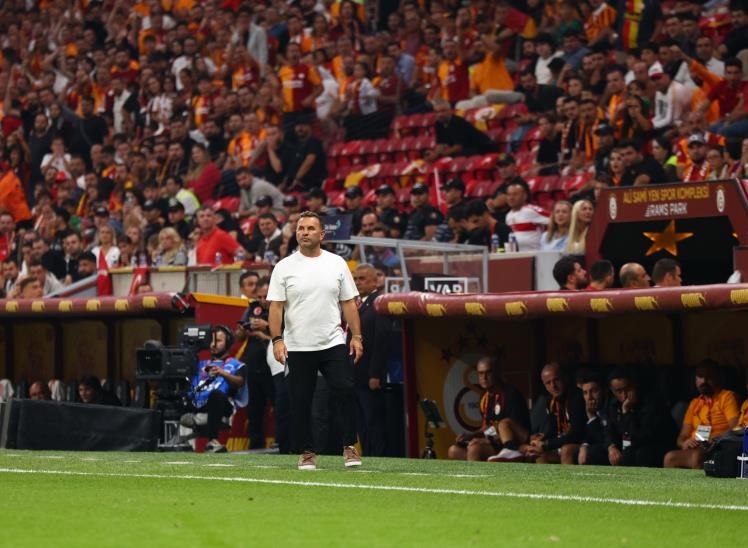 okan-buruk-bu-aksam-itibariyla-ligin-lideriyiz-bunu-da-sezon-sonuna-kadar-devam-ettirmek-istiyoruz