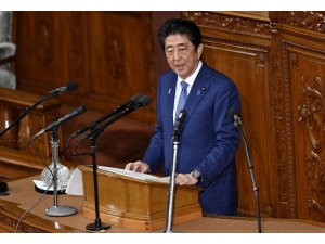 Başbakan Abe Japon Savunma Sistemini Güçlendirme Sözü Verdi