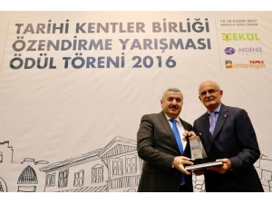 Körfez Belediyesi ‘Proje Uygulama Ödülü’ne Layık Görüldü