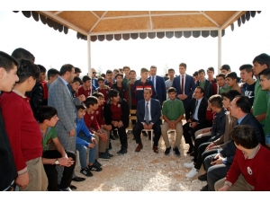 Vali Kalkancı’dan Öğrencilere Sürpriz