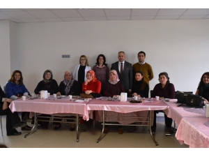 Biga’da Şekerin Sebep Olduğu Hastalıklara Dikkat Çekildi