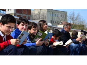 Çocuklarda Kitap Sevgisi, Kitap Seçimine Bağlı