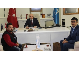 Sokakta Kalan Gencin Hayatı Bir Anda Değişti