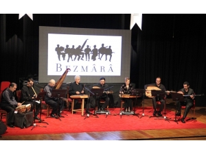 Bezmara Topluluğu Dinleyecilerin Beğenisini Kazandı