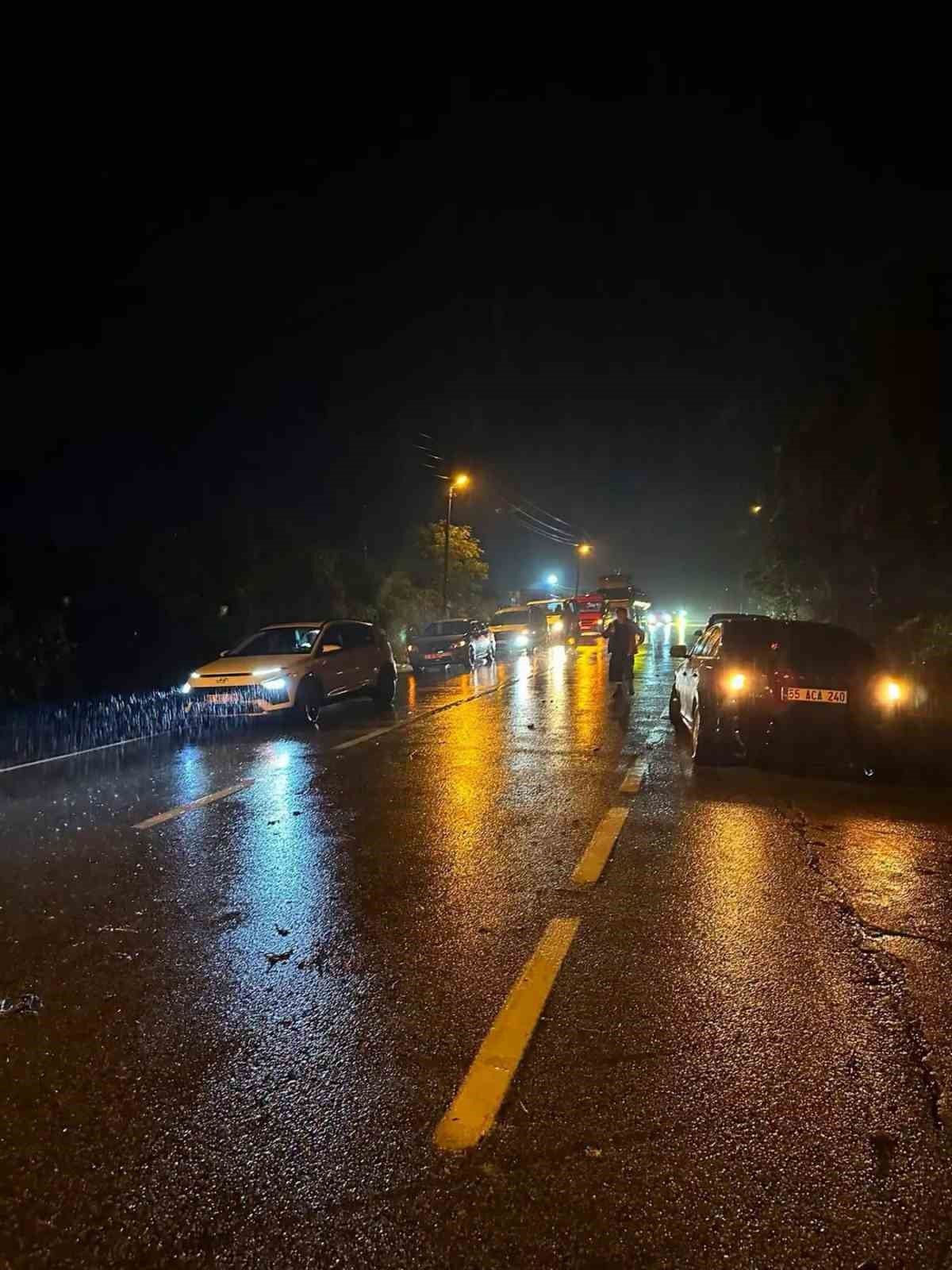 tirebolu-torul-kara-yolu-ulasima-kapandi