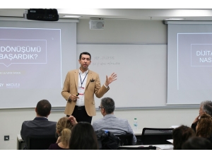 Eğitimde Gelecek Konferansına Büyük İlgi