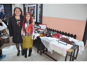 İlkokulda “Milli Kültür” Sergisi Açıldı