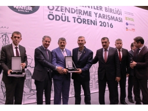 Arapgir Belediyesi’ne Başarı Ödülü
