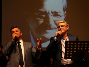 Âşık Mahzuni Şerif, Karşıyaka’da Anıldı