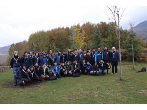 Kağıtsporlu İzciler Eğitim Kampında