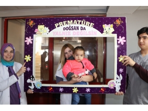 Hastanede ’Dünyaya Gözlerini Erken Açan Çocuklar’ İçin Etkinlik