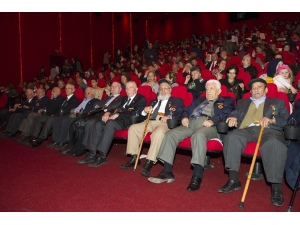 Oscar’ın Gözdesi "Ayla"yı Filmin Oyuncuları İle Birlikte İzlediler