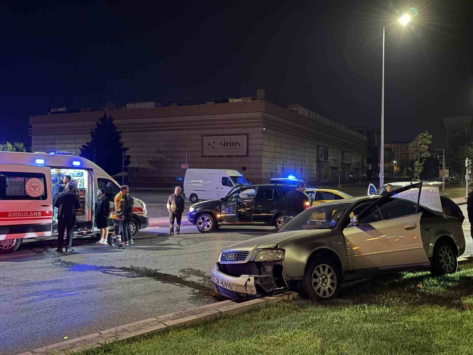 kayseri-de-ticari-taksi-otomobil-ile-carpisti-1-yarali