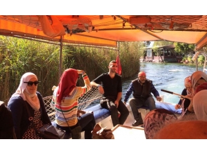 Ürdünlüler Kıyı Kentlerine Kışın Da Gelmeye Başladılar