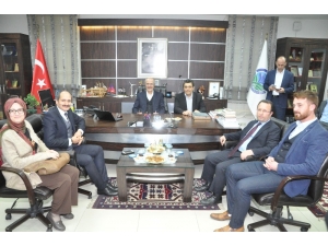 Başkan Kafaoğlu, Gönen’de Değerlendirmelerde Bulundu