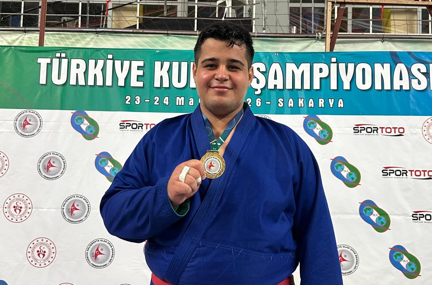 salihli-yi-gururlandiran-sampiyonluk