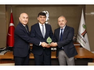 Hkü Heyetinden Fadıloğlu’na Fidan Teşekkürü