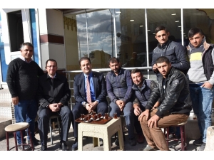 Başkan Kaynarca, Çamlıca Mahallesinde Dilek Ve Şikayetleri Dinledi