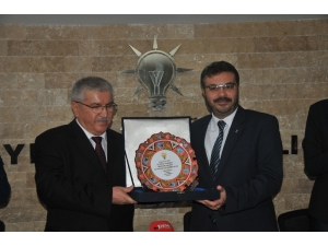 Ak Parti Aydın İl Başkanı Özmen, Görevi Ertürk’e Devretti