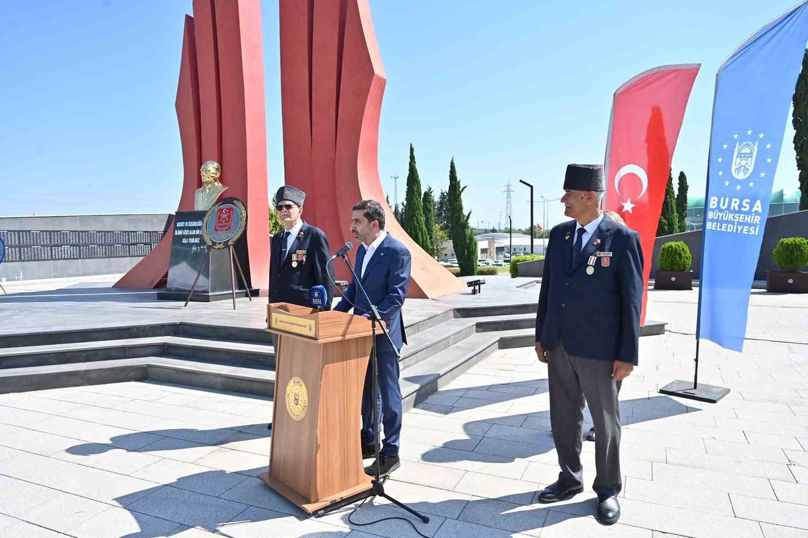 kibris-harekatinin-yildonumunde-bursa-da-sehitler-ve-gaziler-anildi