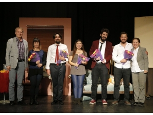 Kadına Şiddet Konak Sahnesinde