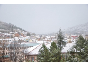 Bozüyük’e Mevsimin İlk Karı Yağdı