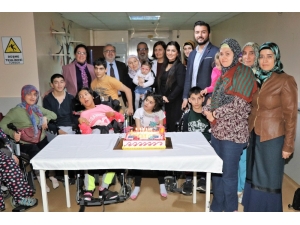 Hayat Tıp Merkezi Çocukları Unutmadı