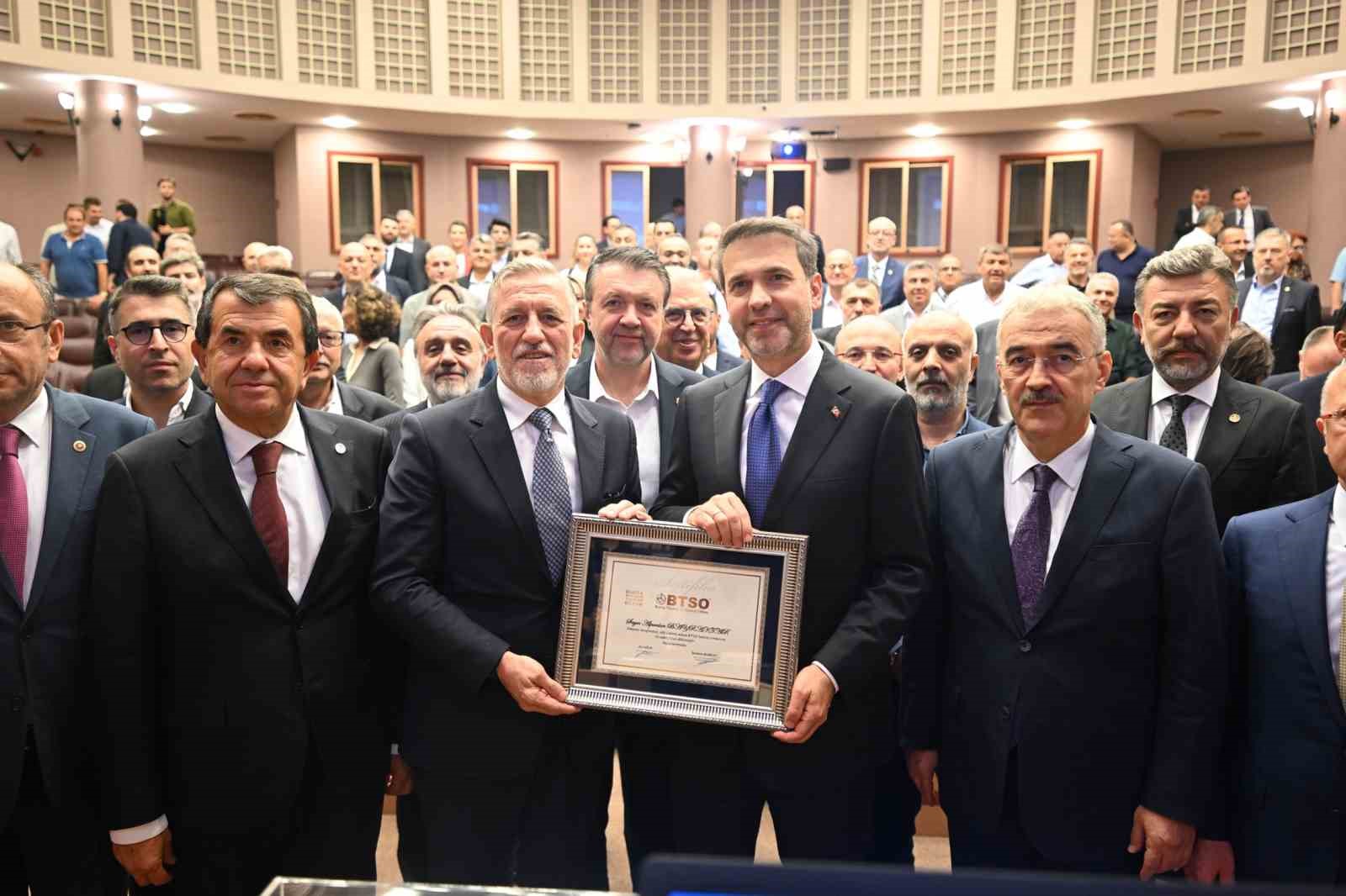 enerji-ve-tabii-kaynaklar-bakani-alparslan-bayraktar-btso-meclisinin-konugu-oldu