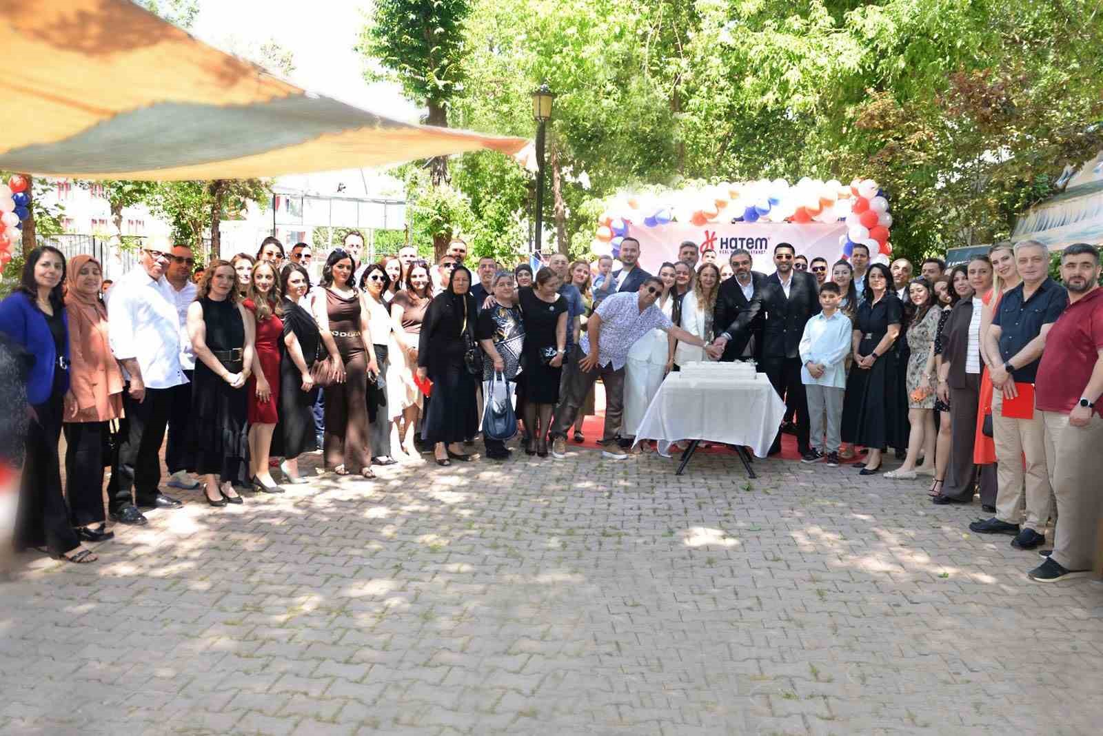 gaziantep-ozel-hatem-hastanesi-20-nci-kurulus-yilini-coskuyla-kutladi