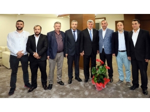 Başkan Karaosmanoğlu Stk’lar İle Bir Araya Geliyor